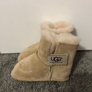 Baby uggs size small